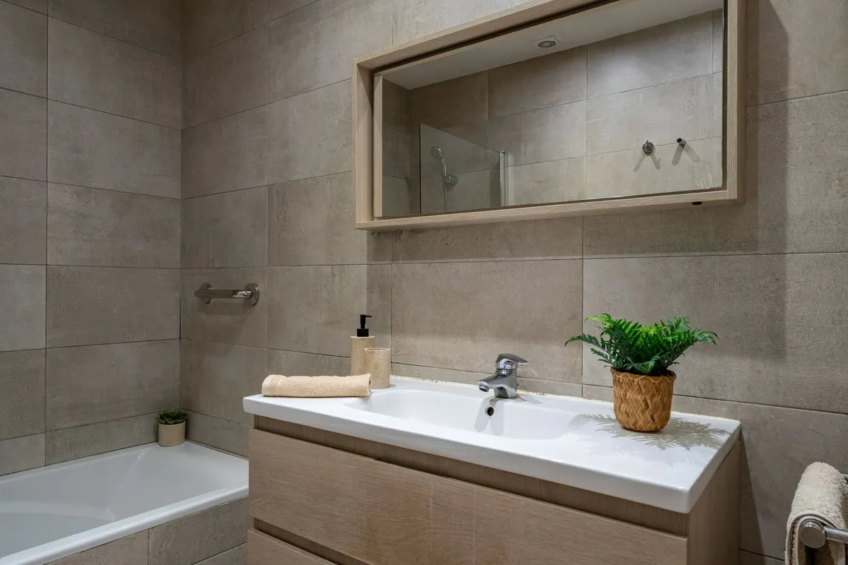 4545021e-05bf-4831-b2ca-4ec9c1163fbc