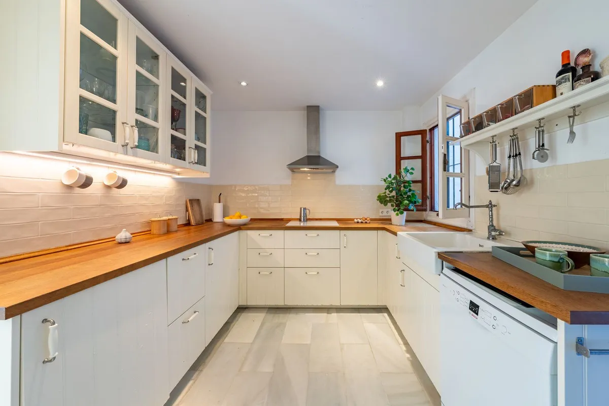 4f75dec4-57c5-480b-961e-1563b8099210