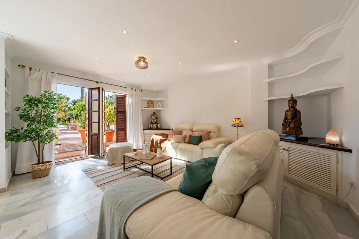 6f344559-2e86-487d-a690-a877c32e5285