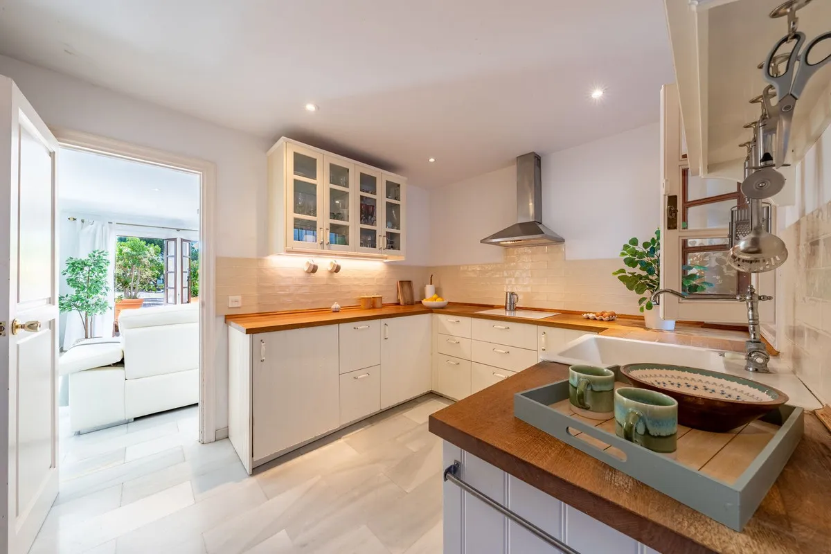 9550e2b0-d433-4ca8-a75a-0d22cdc9f536