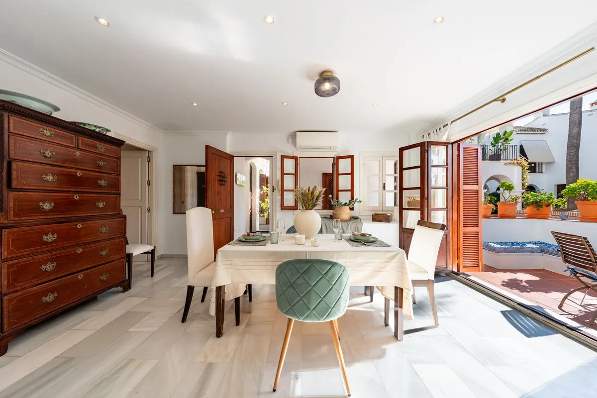 ee0a49e1-6614-4f2d-9b90-ef30ef8f220d