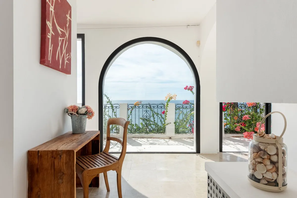 3ed09534-dcc8-4754-8d72-a485e98b1352