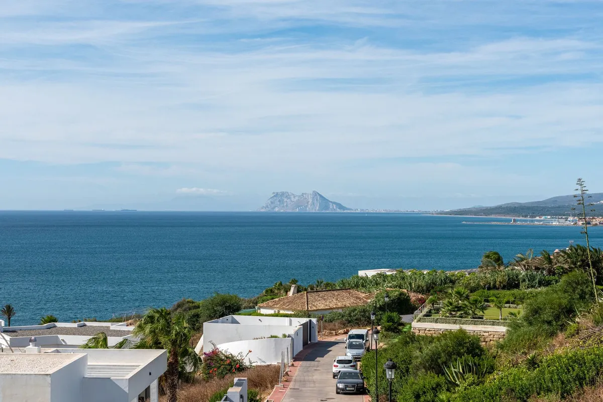 4704df2a-da3b-4773-a546-6ed1b78df18b