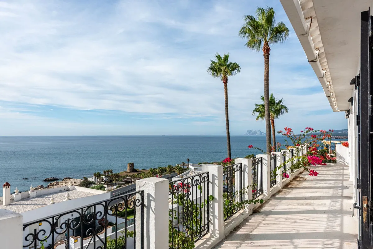 d220dd6c-2e3e-43a8-81b2-f688f9f497b2