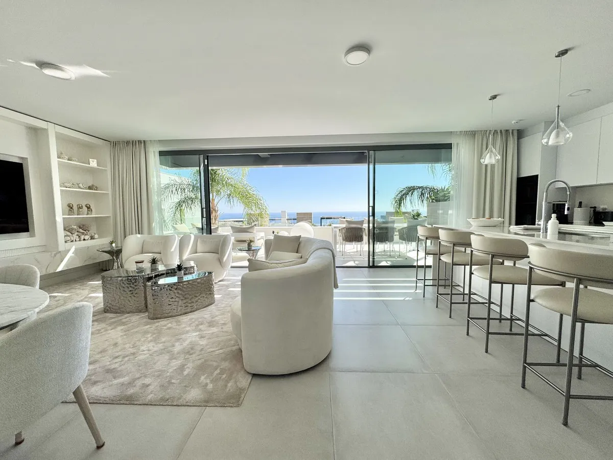 300fa3b4-86f1-4e6f-bf31-352feccf24b8