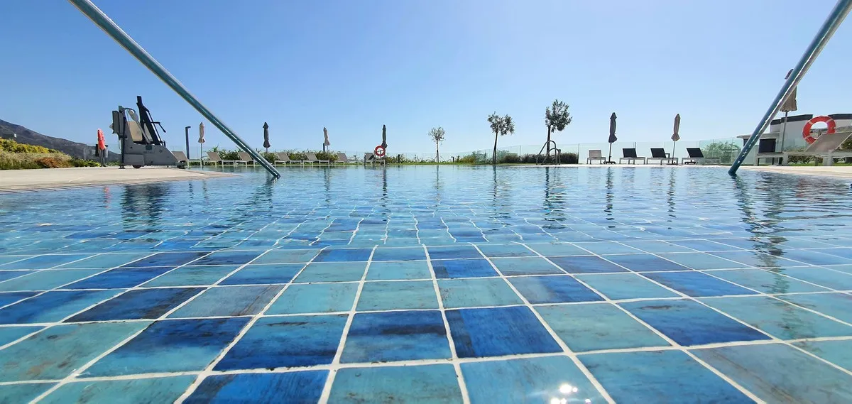 682d627c-da2f-4056-887b-bdf61a5d199a