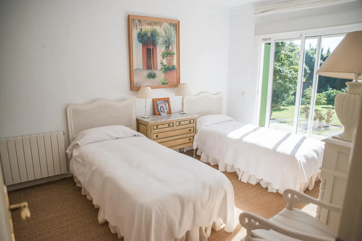 6fef66de-4b81-4361-92ea-4e3e9a6718d3