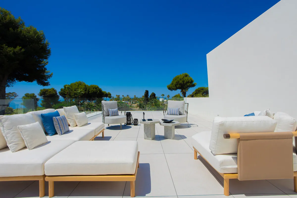 5e28b622-2adf-4933-8bb8-a486e745411d