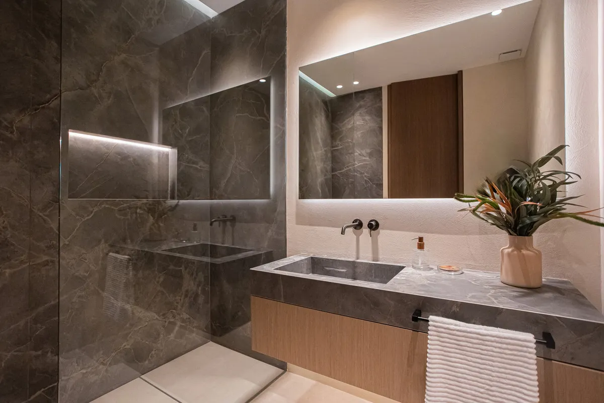 d1de92c6-9055-4d84-b7da-6ec5813a449d