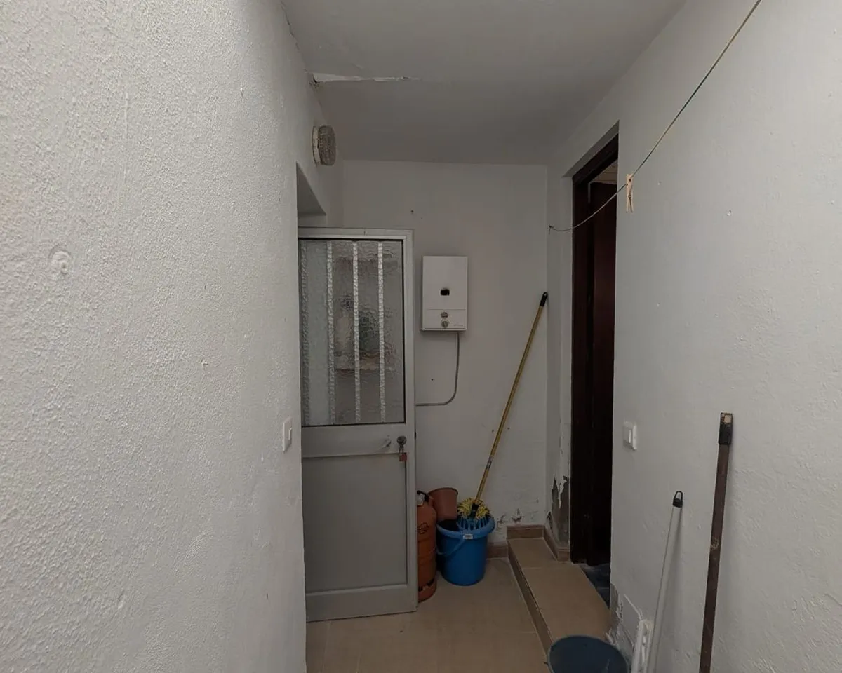 f8ff453e-3d27-43a3-95dd-9dc008ab5c81