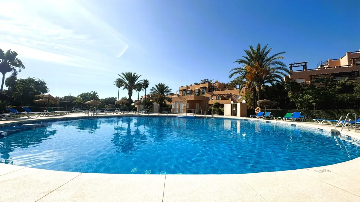 e0099b67-30e6-402a-9778-945e282ace21