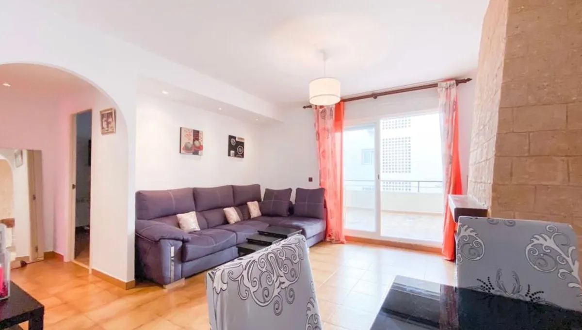 51c8ace4-bb3a-42f4-9944-15d3c29998a2