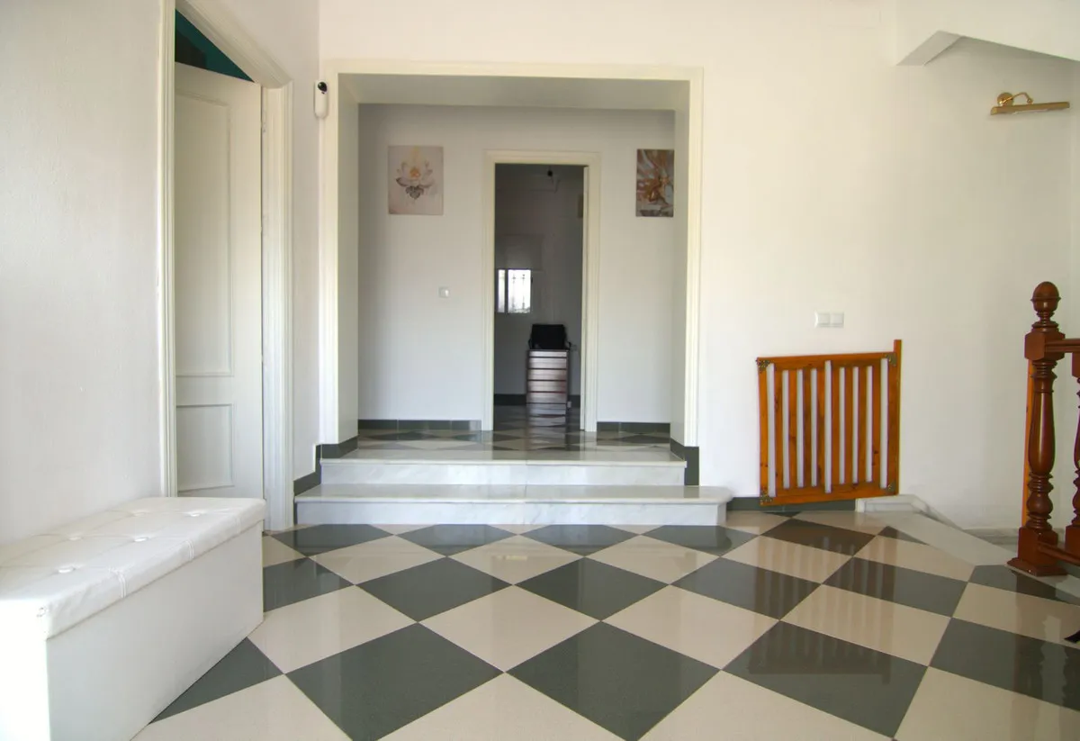 2820f53d-b89c-4a73-b5af-4d7e21b111f7