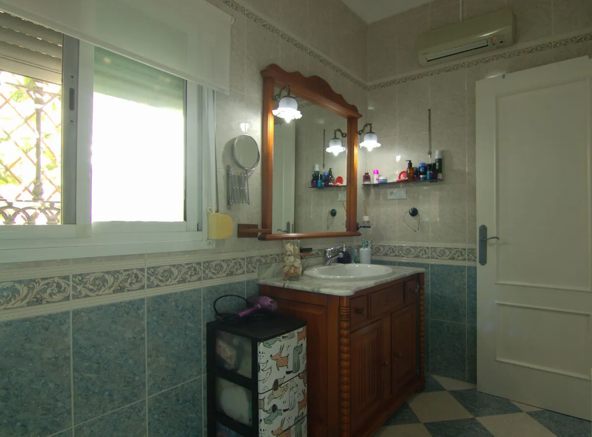 89ee4b44-1116-4803-a933-c832c2895177