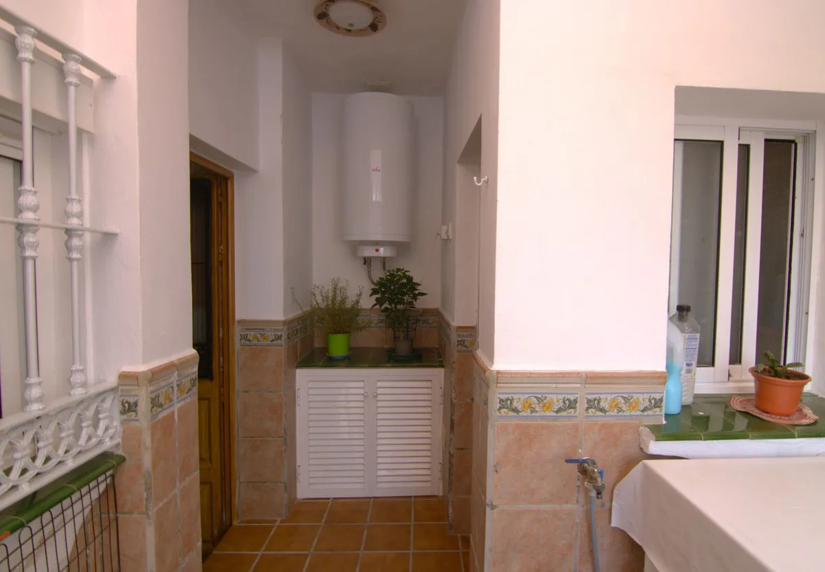 c0970c56-ed84-4aba-bc9b-07f1b421c8fd