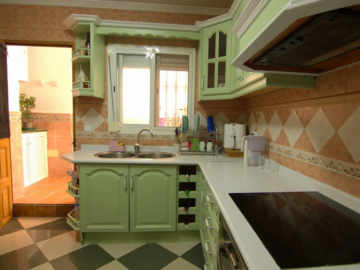 c4ef3bfa-b6cc-4773-bcda-0ac4babb5a7d