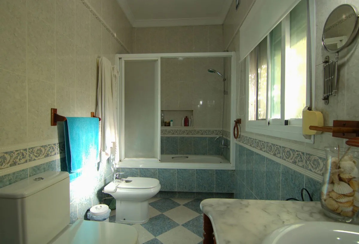 c7e6bfdc-b30d-4152-8829-f21c920fcfcf