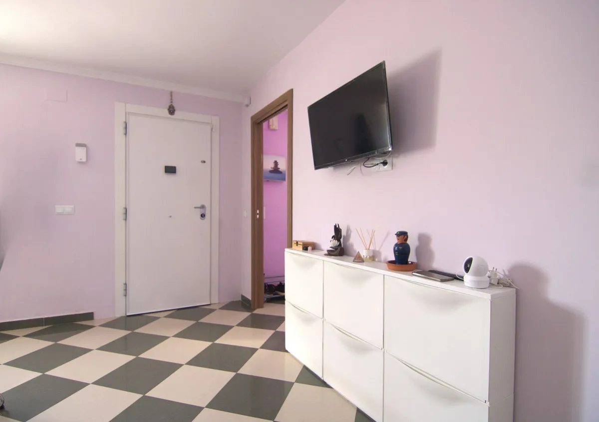 e474ab05-81d0-426d-b8a5-0abce48e4bcc