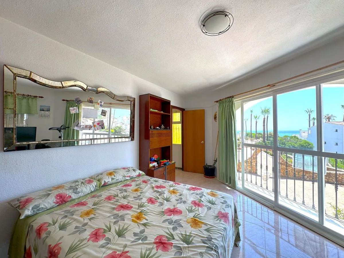 3efc58df-a824-48a3-8742-ca7701fc1bfd