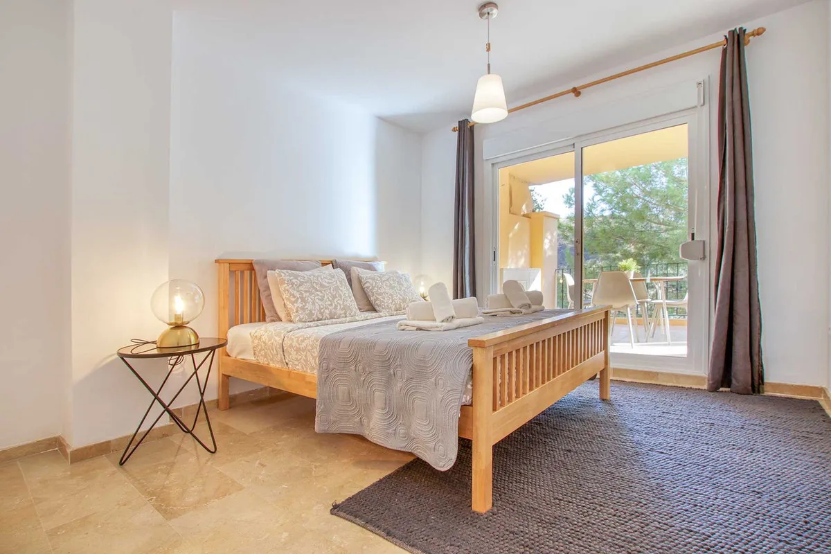 5c7af2ca-a2de-4ce7-9589-8d3e8488a551