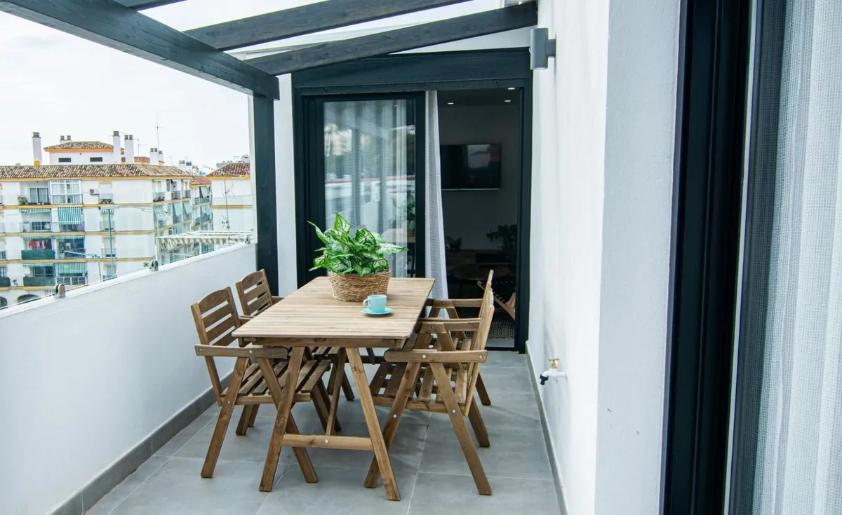 73544603-9ce1-4893-baf5-1b70d44fd065