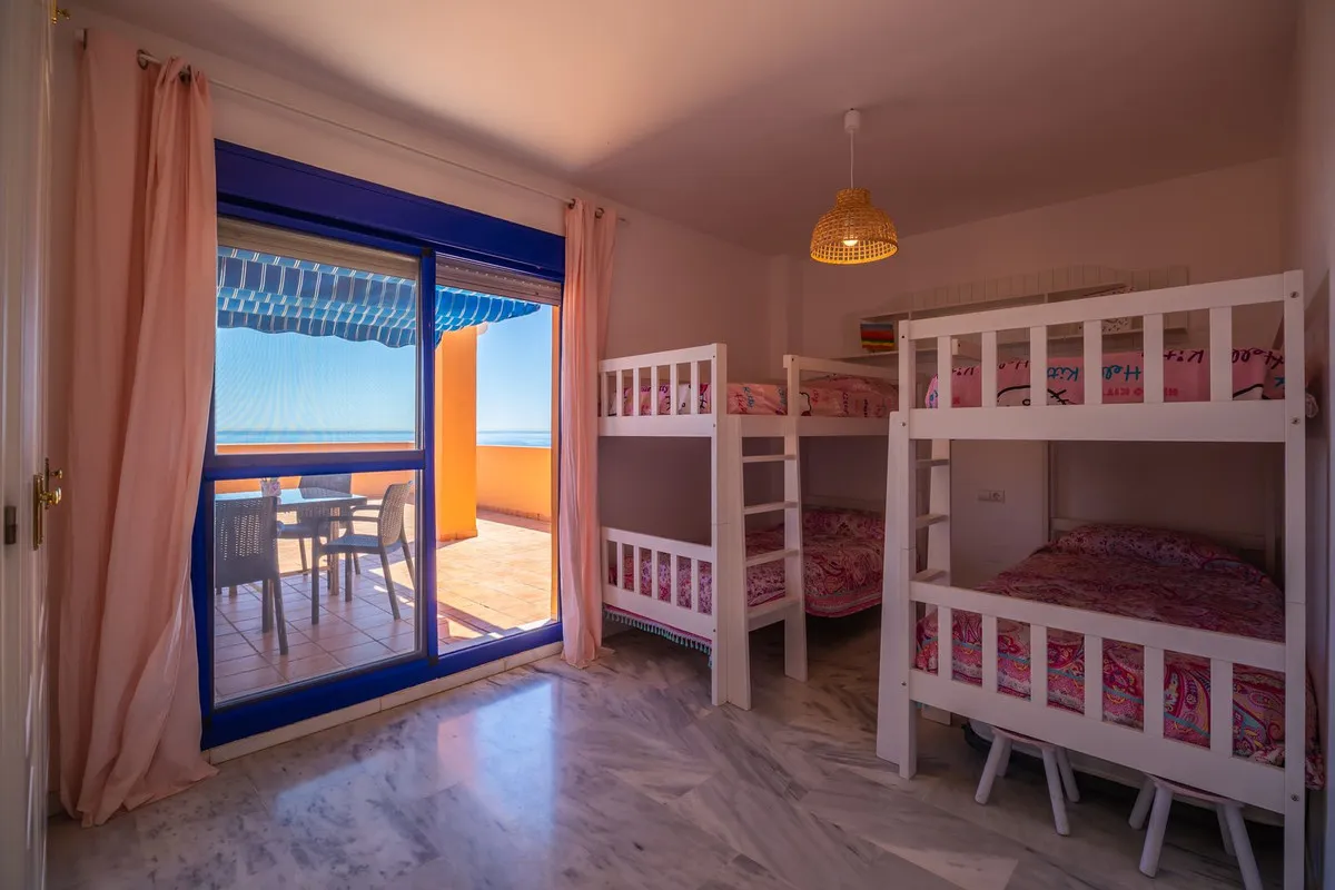 14758e82-f10b-4908-a2c1-eb11df8c9fc2