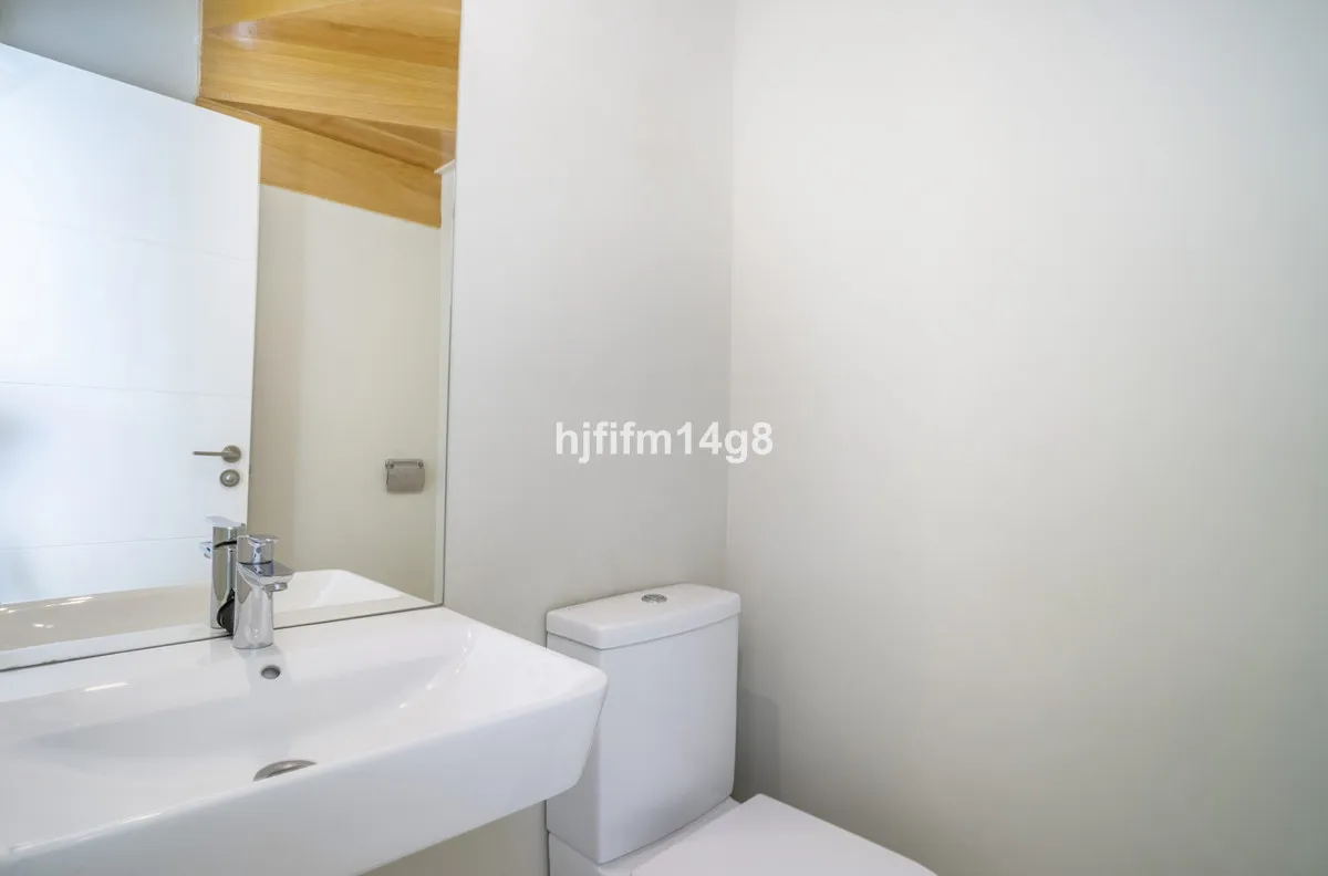 651b812e-500f-44e8-97fe-5aed317e1471