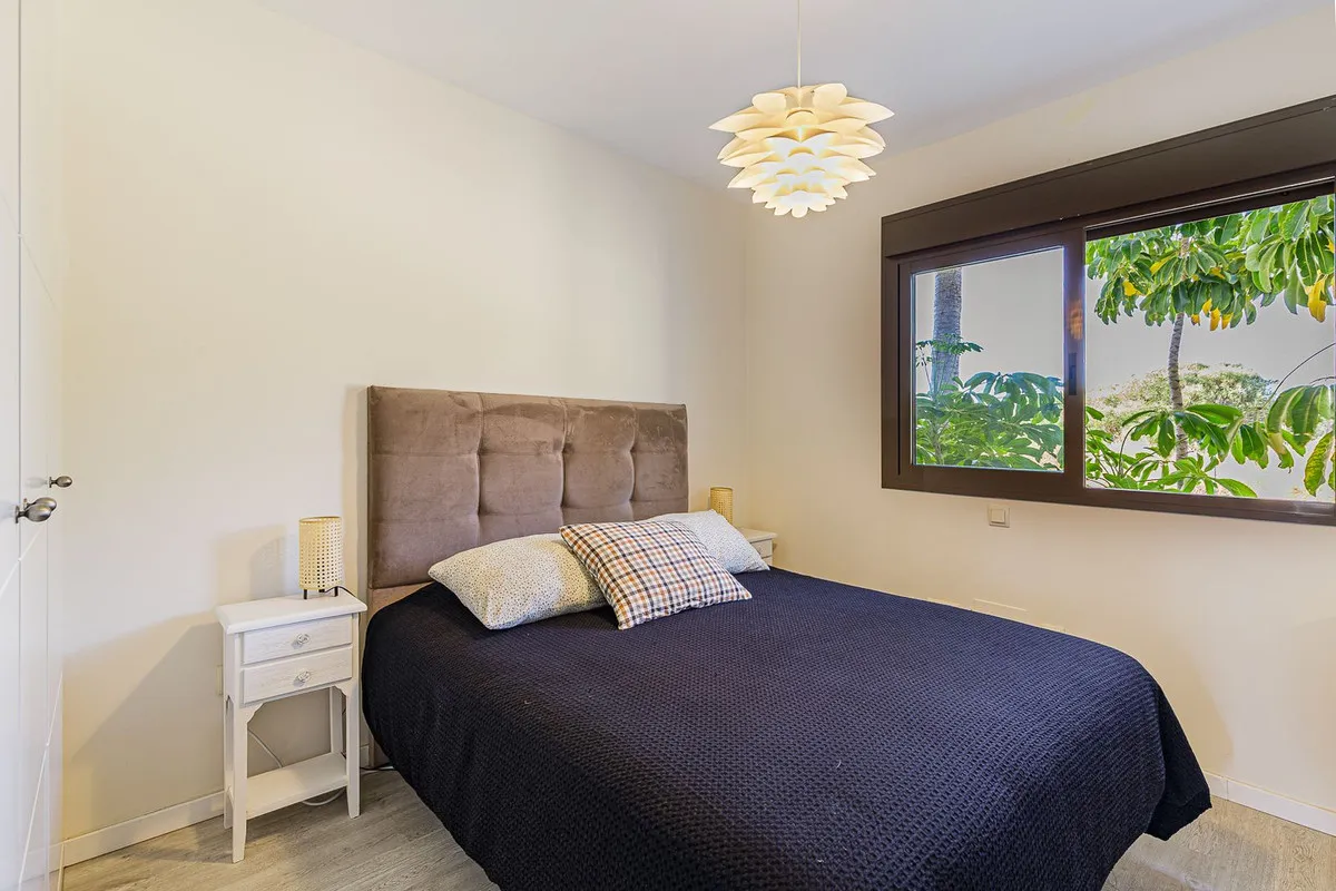 b839f674-37de-4c45-b2c3-1a77a372e9bf