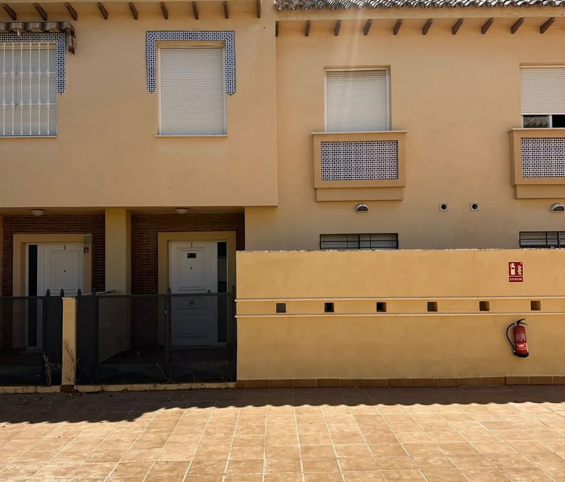 48caba04-8547-43e7-aa61-176e1cdd61f3