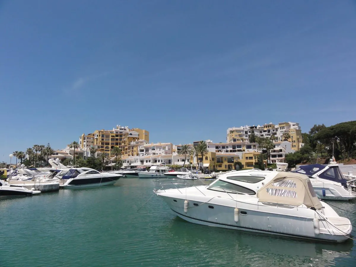 8c78d560-e196-416a-a936-1a069430f986