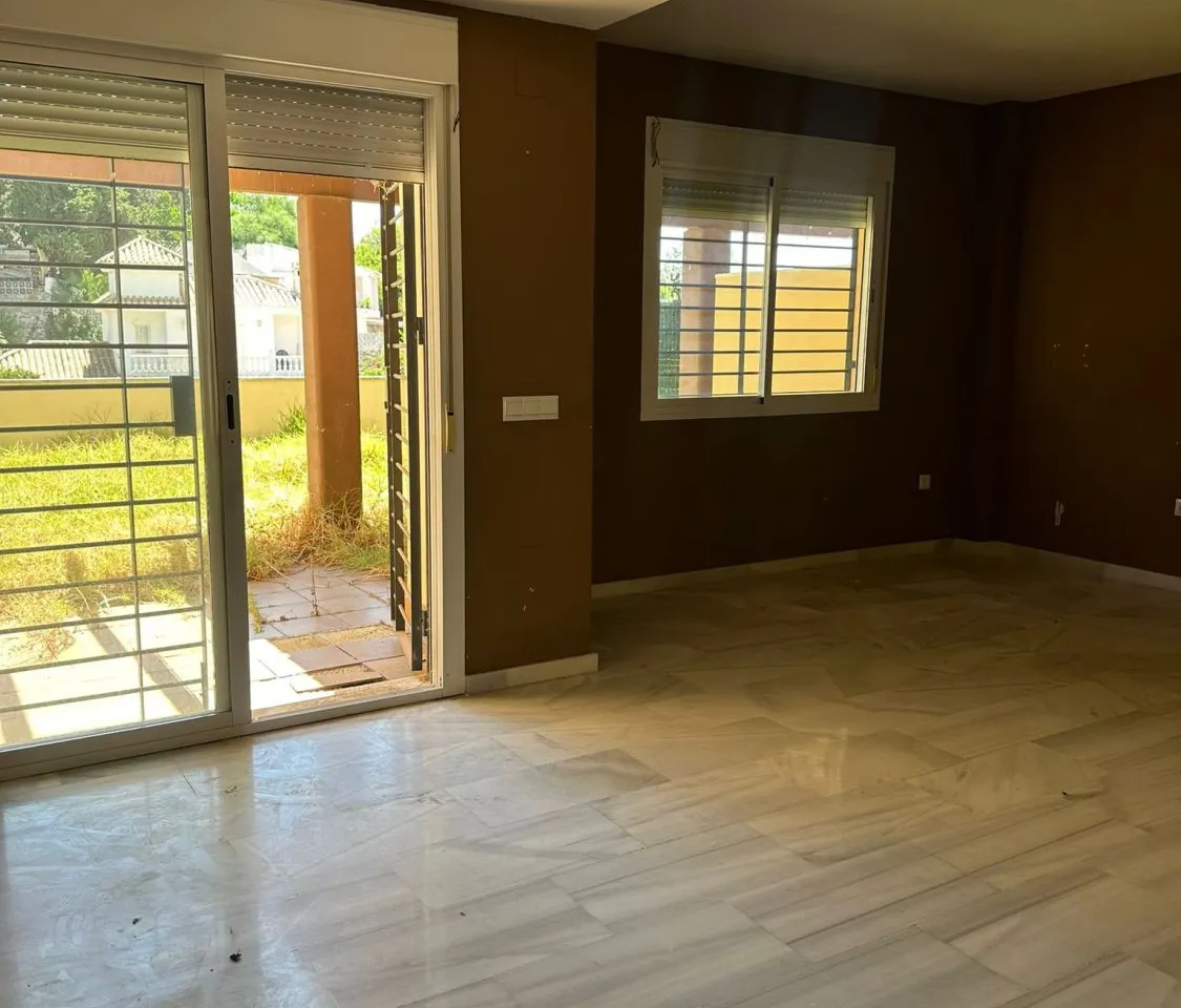 e239630d-54c9-40b2-b790-089adae9aeb8