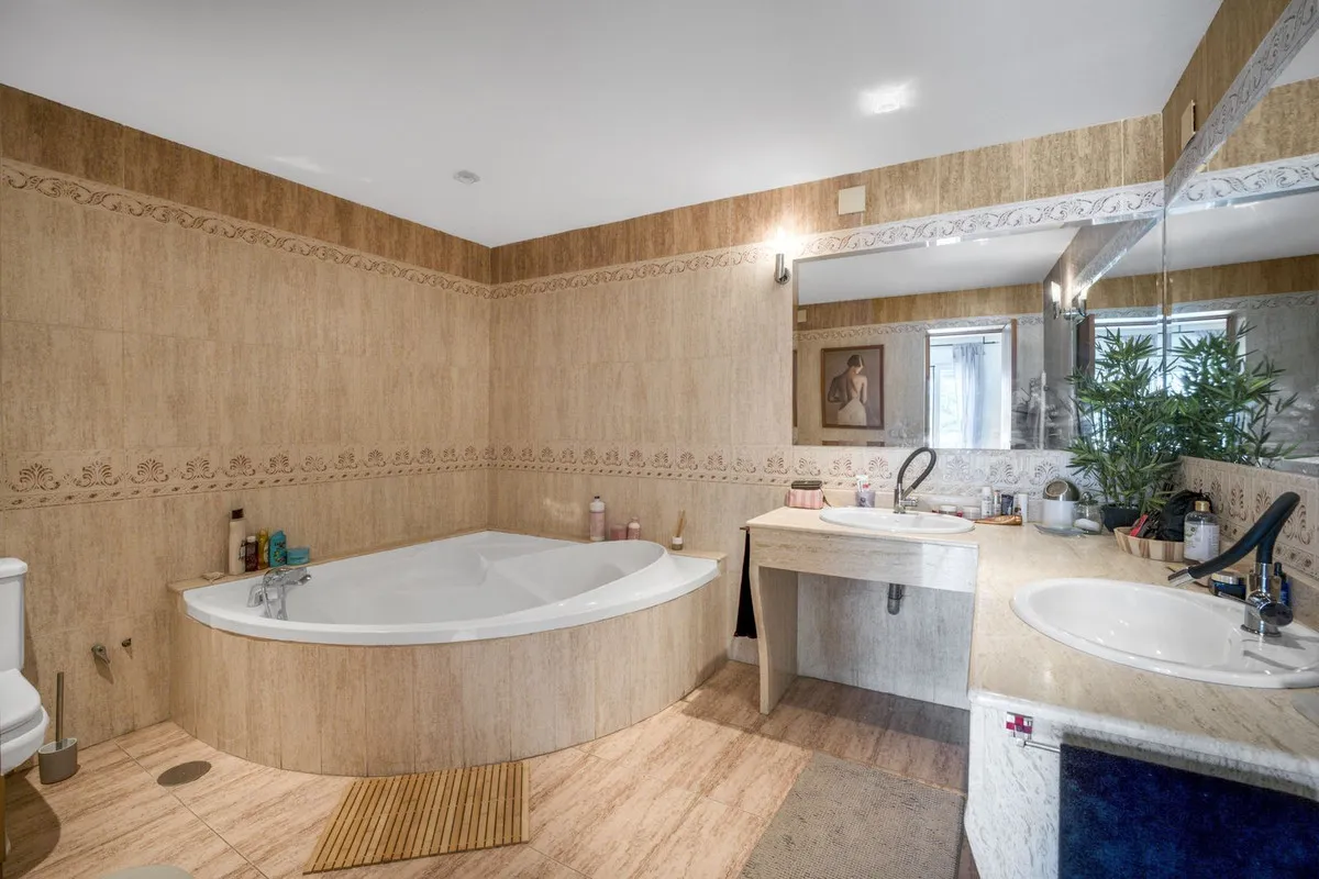 422b5d23-ba61-4358-a91c-2655a3290aea