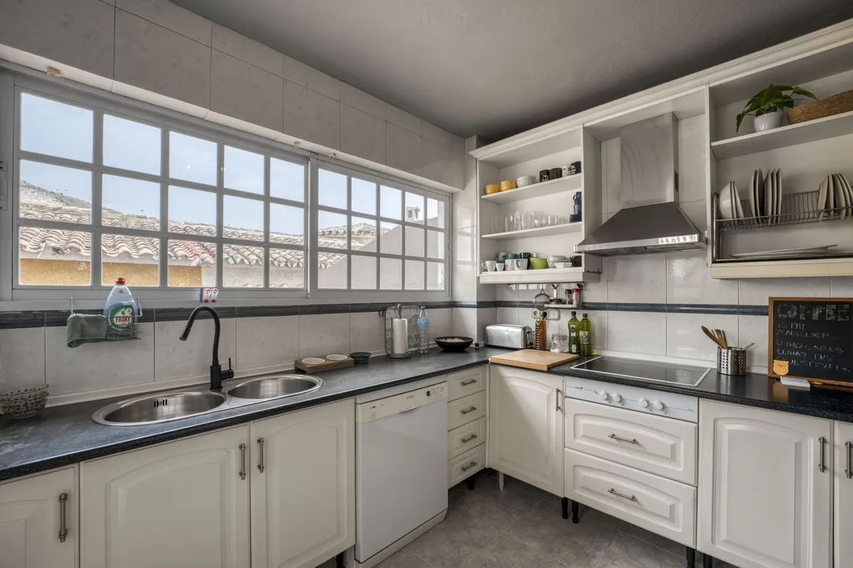 5cf4eb3e-51f2-4485-b3d7-dd33e133c266