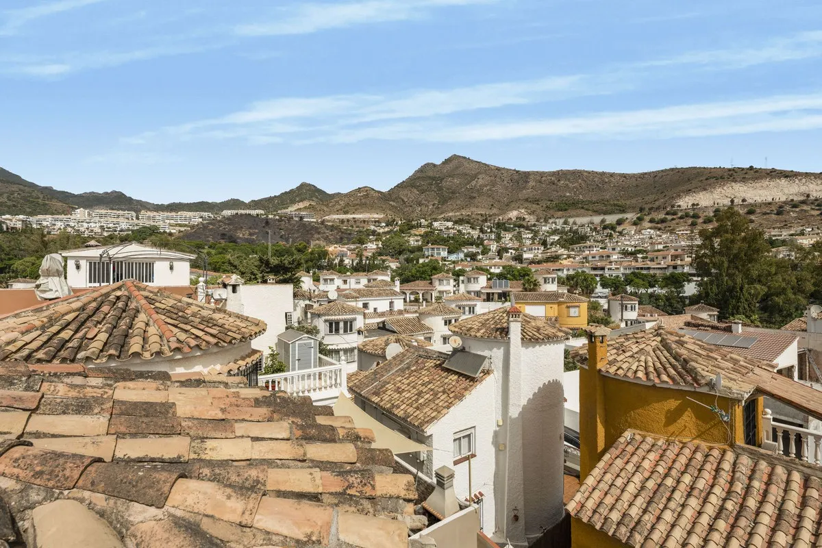 64eae26e-a732-409a-8592-8da51755a704