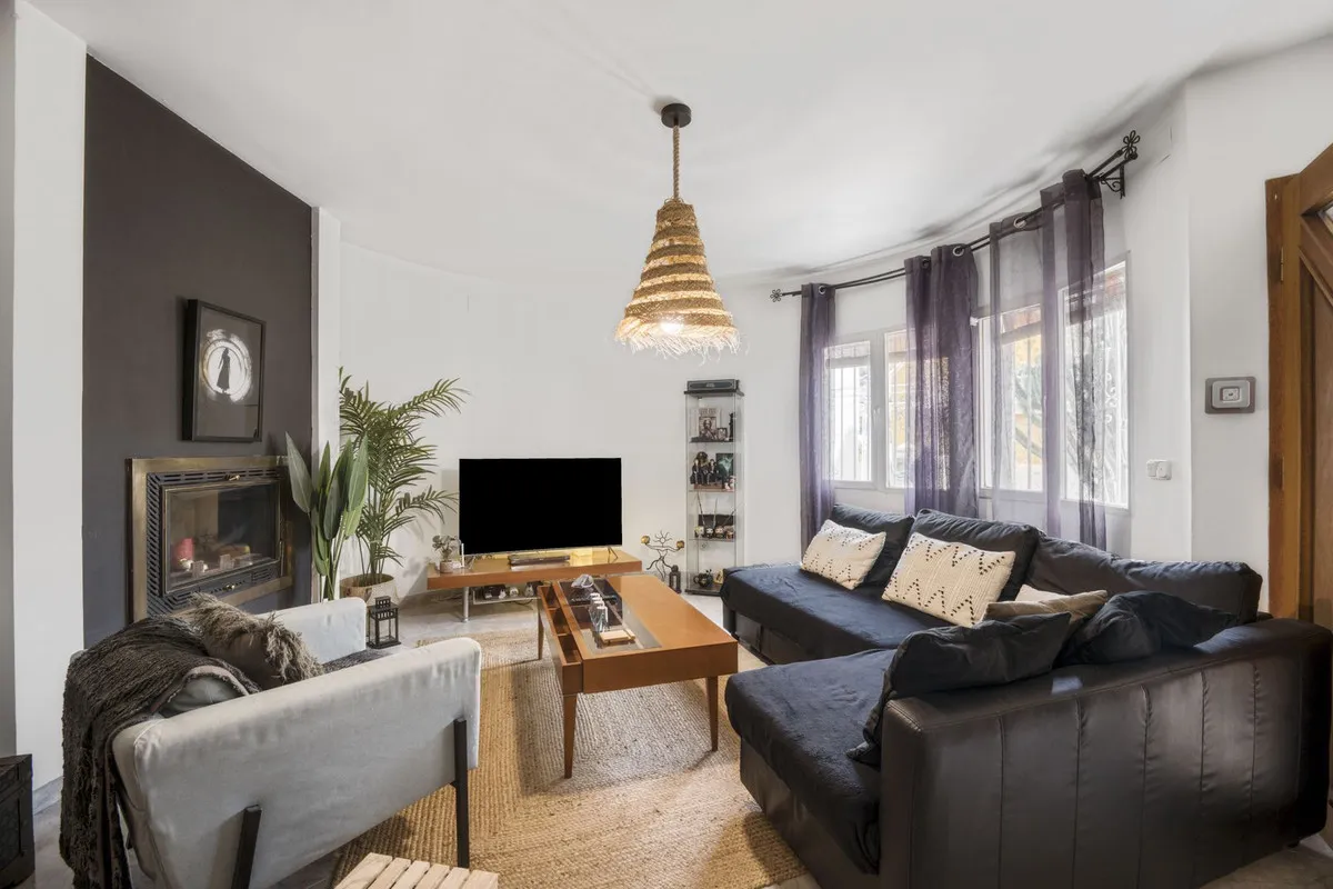 69a0f323-65ce-4ab8-9ccd-5d198b541574