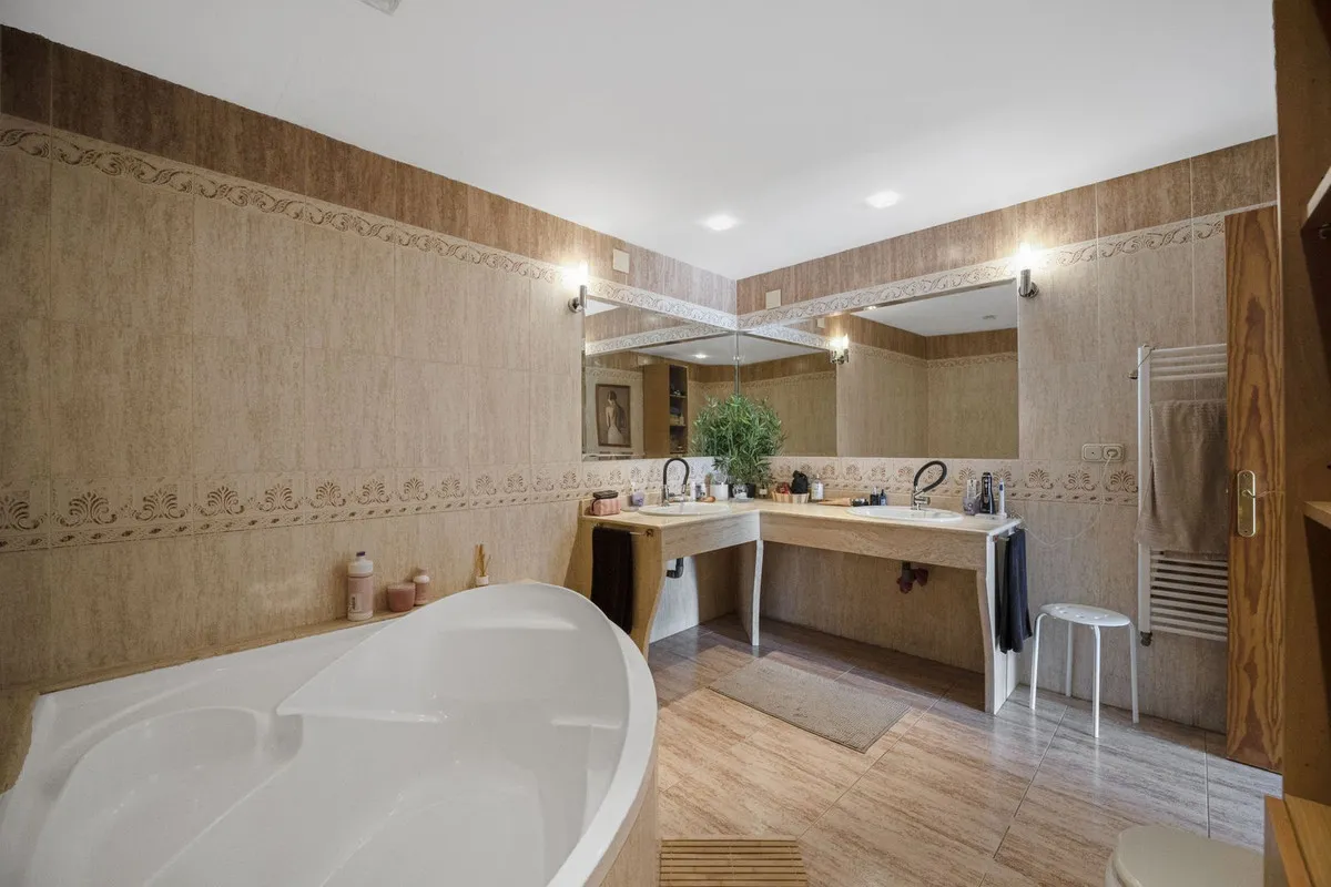 85ef9c10-eef7-4969-a63c-50bab8cf5327