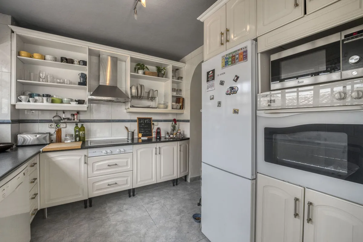 87d5a553-0dd5-433b-8f1c-571a5944c018