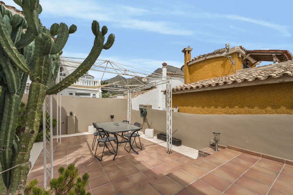 a017f41b-1eb5-4b61-8364-6c0f712dc7f8