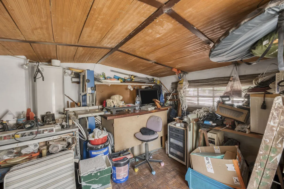 c6fd87a9-f191-4d9b-8ee1-c877ca24f4b3