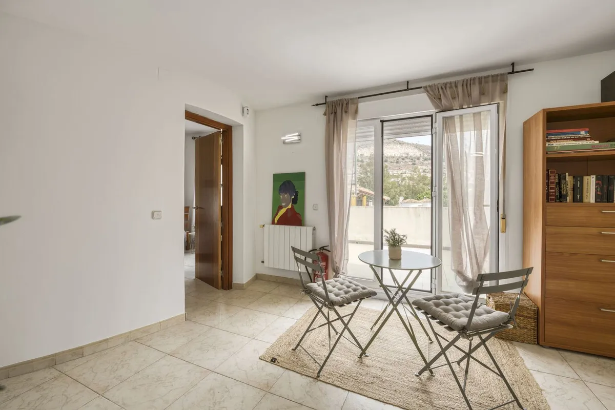 f02f65b5-1ee2-4a9a-a8ce-6470233c6c7b