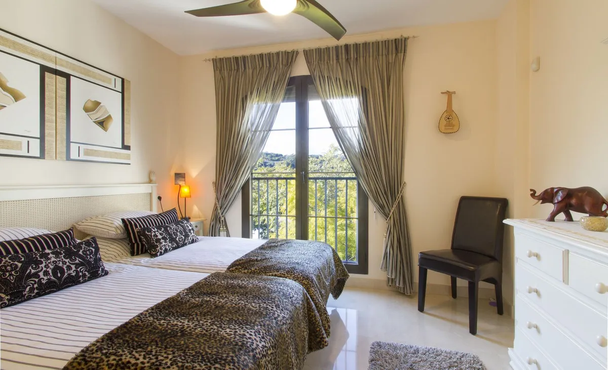 7e1ec70d-1dd4-4d02-ab5a-3bd164807494