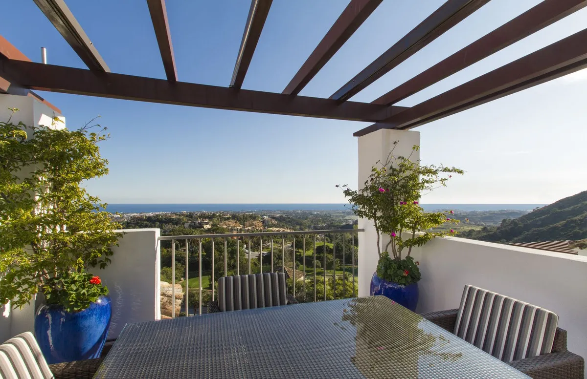 cb7528c1-7497-48c0-b4dd-232c951b8328