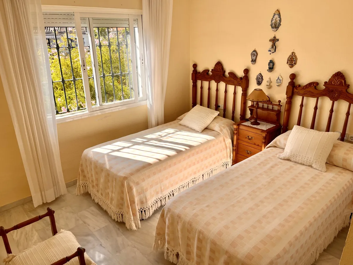 6df909f3-c779-44fe-b75d-819996d5d7d7