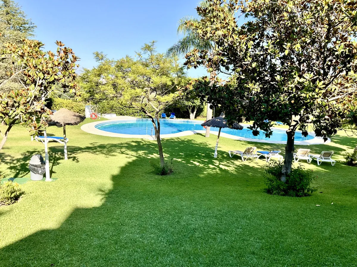 a0976b34-470b-410a-932b-9b40bb19f452