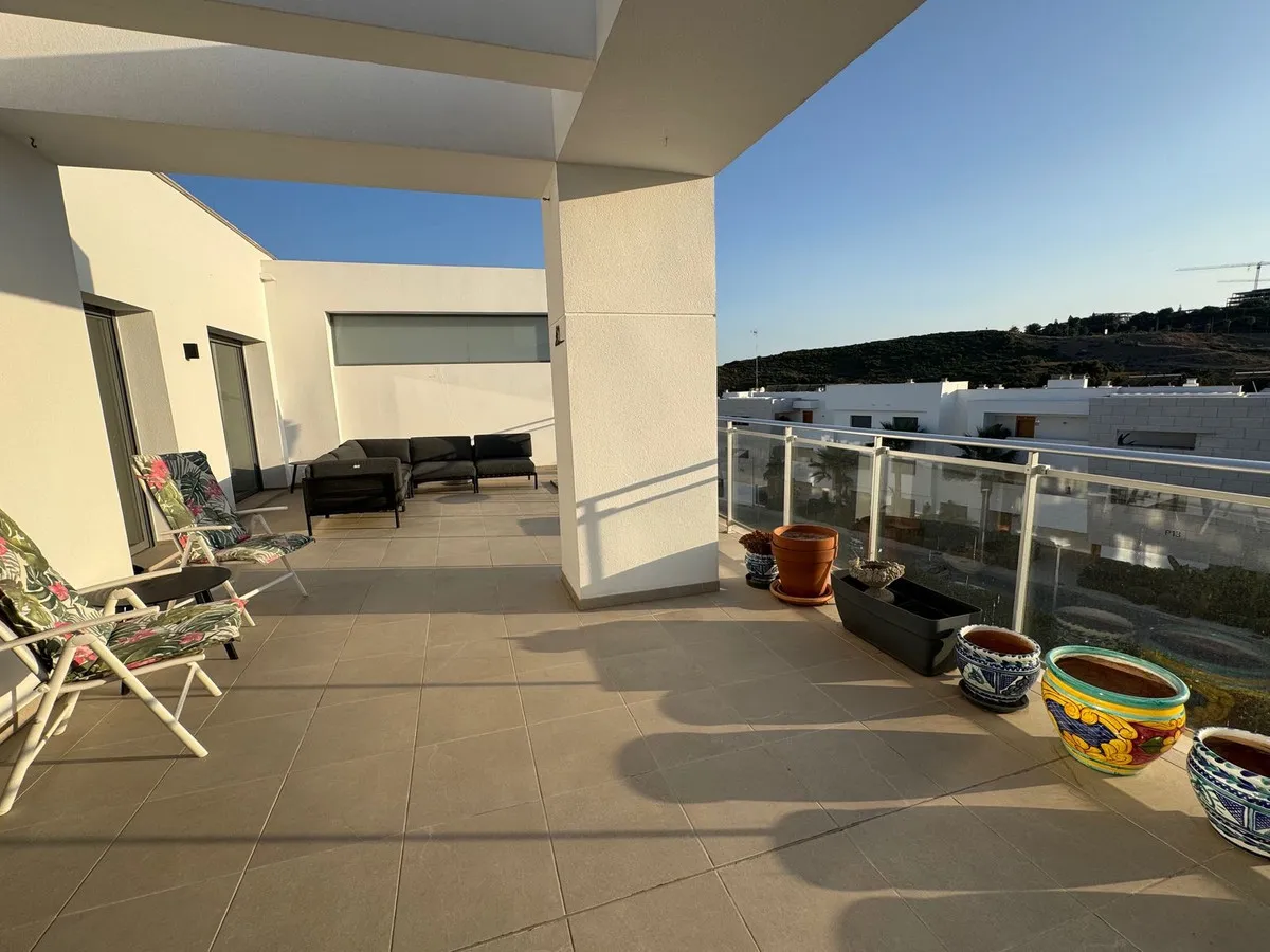 2360319d-f0b8-4575-952c-e6c42ba82646