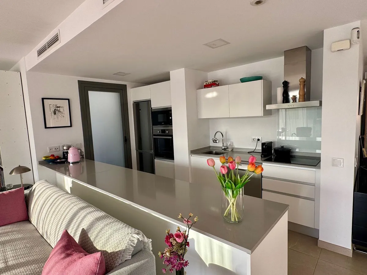 b8888f61-4876-45b0-8dd1-b47727a70f65