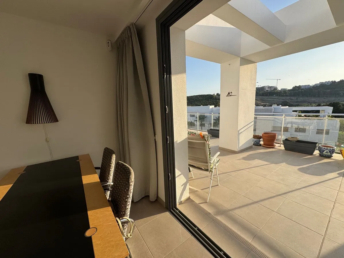 e654f37c-de6f-422c-8b0f-5faa49c484e0