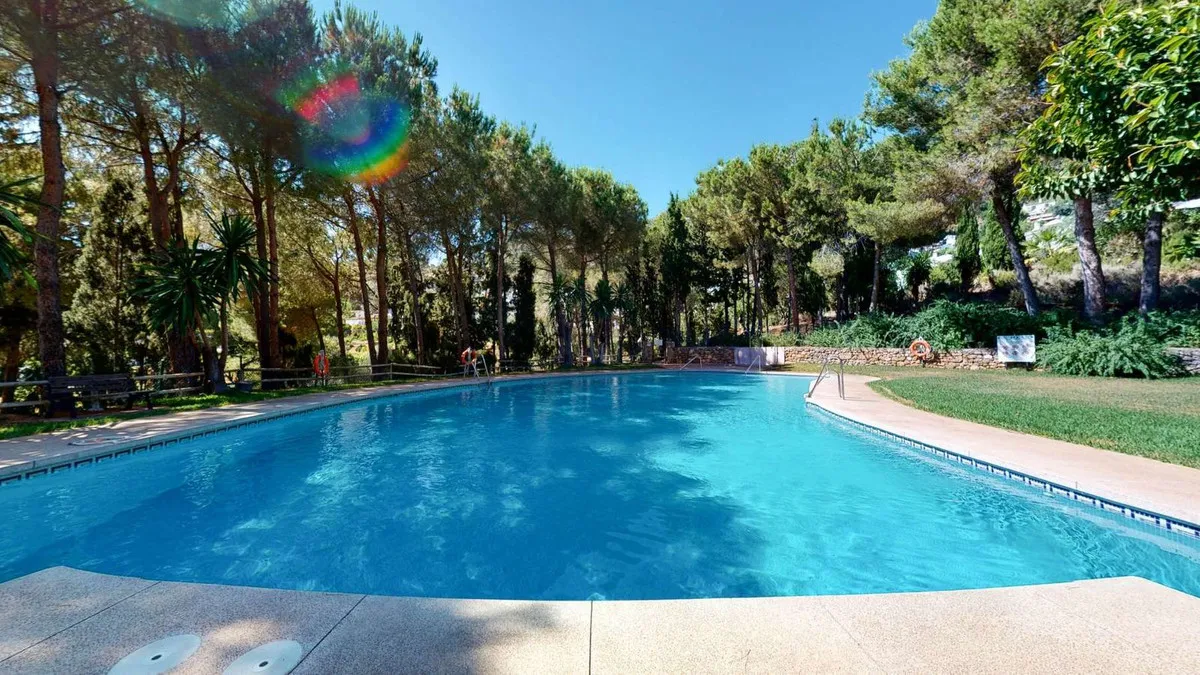 705806b5-4192-4df5-b685-85064abc1dbd