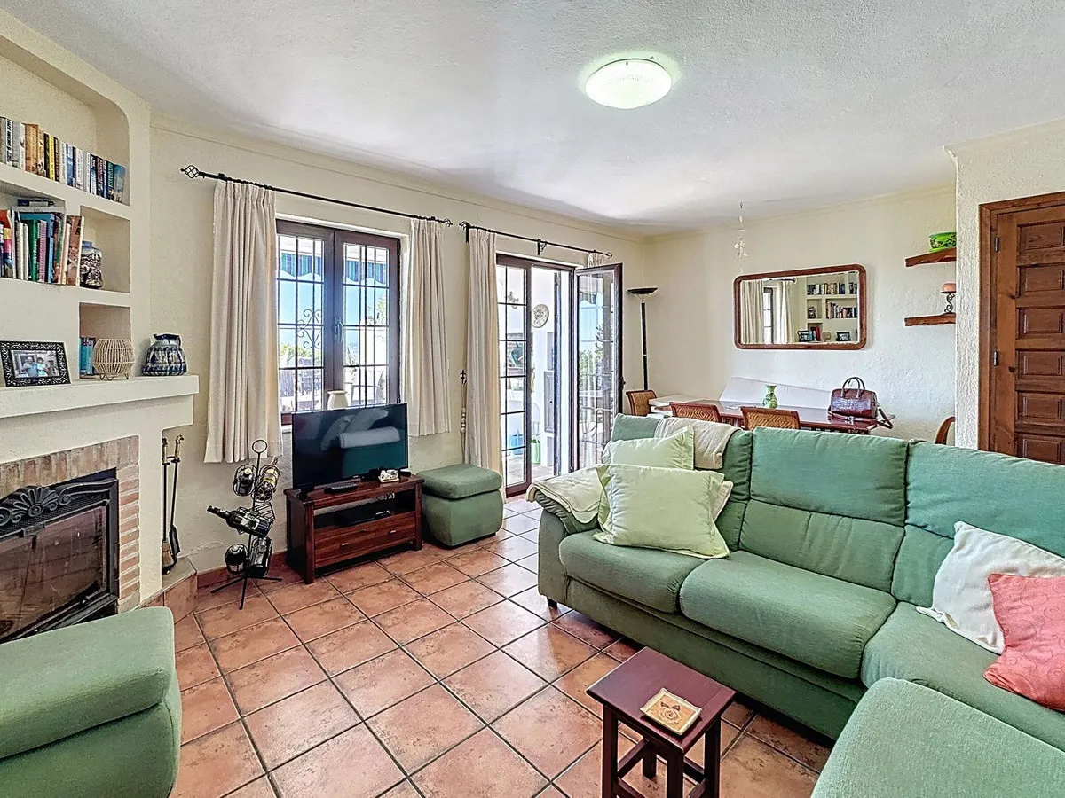 863dc7cb-11b9-431d-992f-789e9c084e0a