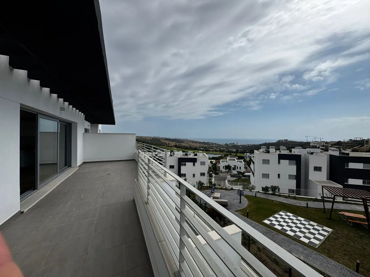 33ca3906-53ee-47ba-8d3d-55723d412000